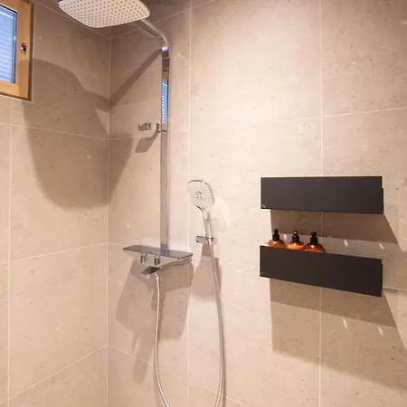 Vila Nordic Luxury In Ounasvaara With Sauna Rovaniemi